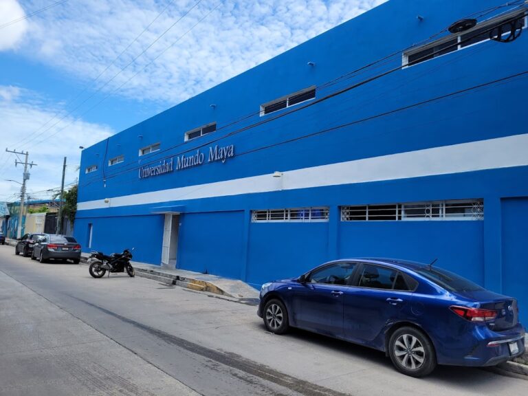 30782 universidad mundo maya campus carmen 768x576