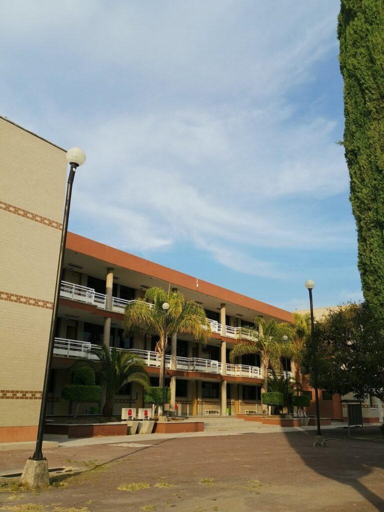 30883 universidad la salle bajio campus salamanca 768x1024