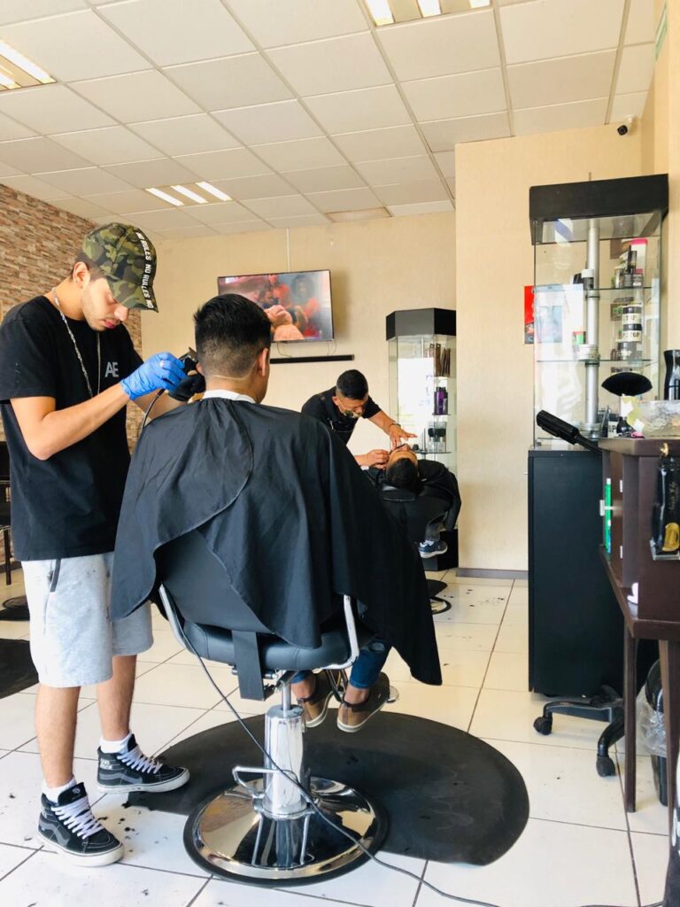 31133 el catrin barber shop 768x1024