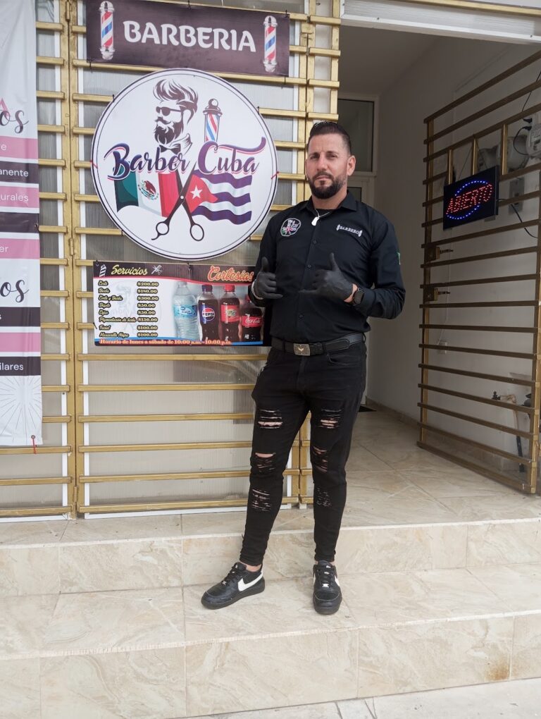 31381 barber cuba 768x1020