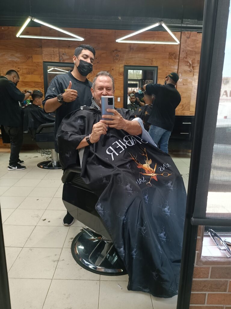 31430 barbier mens salon 768x1024