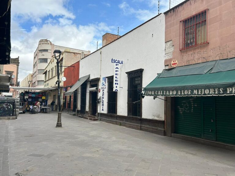 31873 papeleria escala 768x576