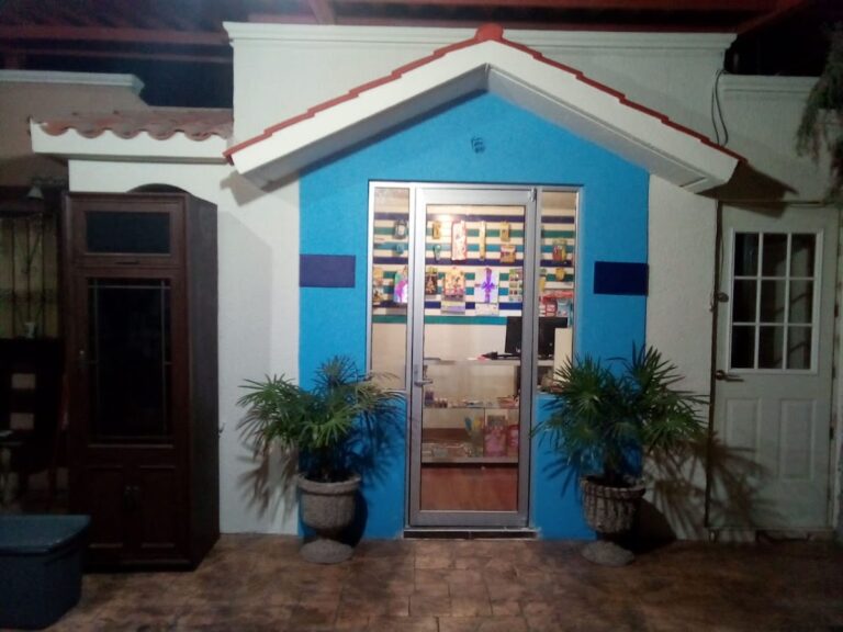 31887 papeleria wonderland 768x576