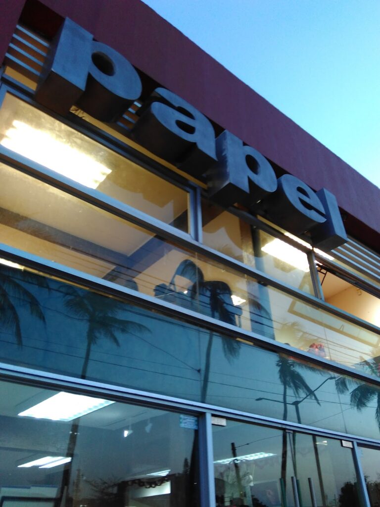 31957 papel material con diseno 768x1024