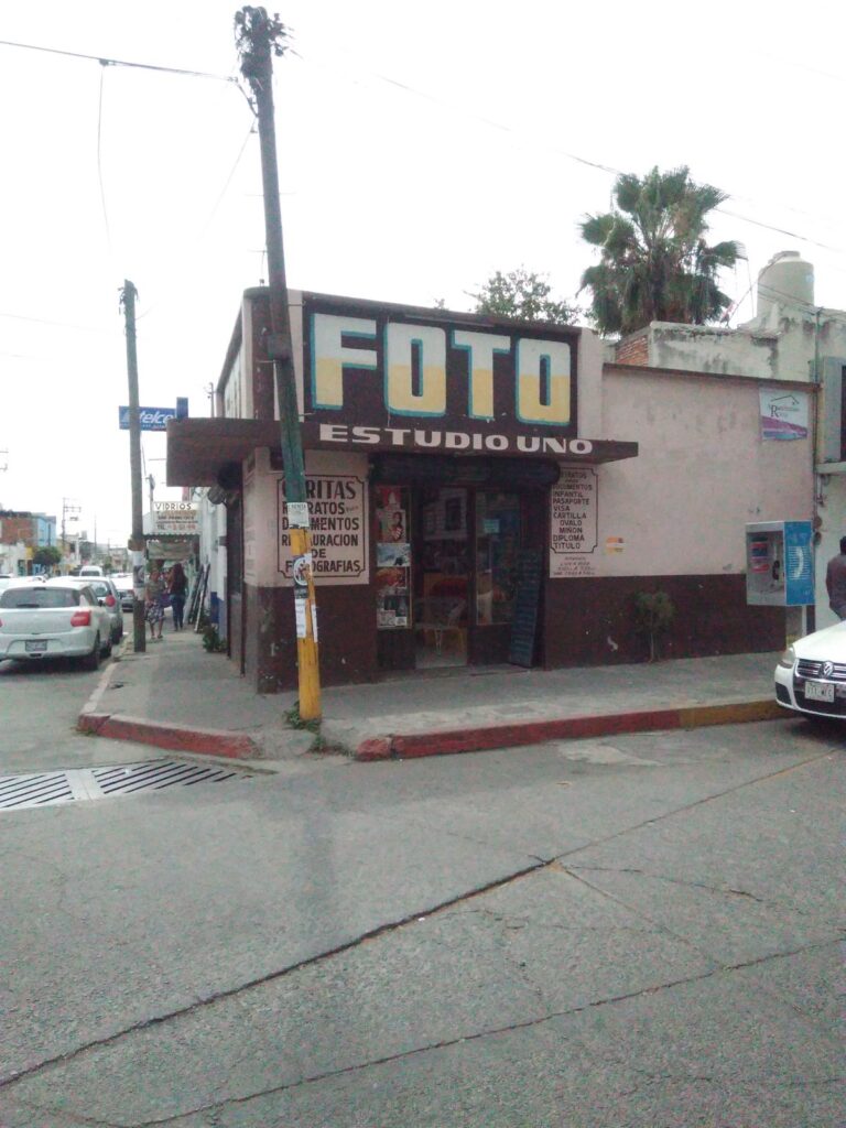 32288 foto estudio uno 768x1024