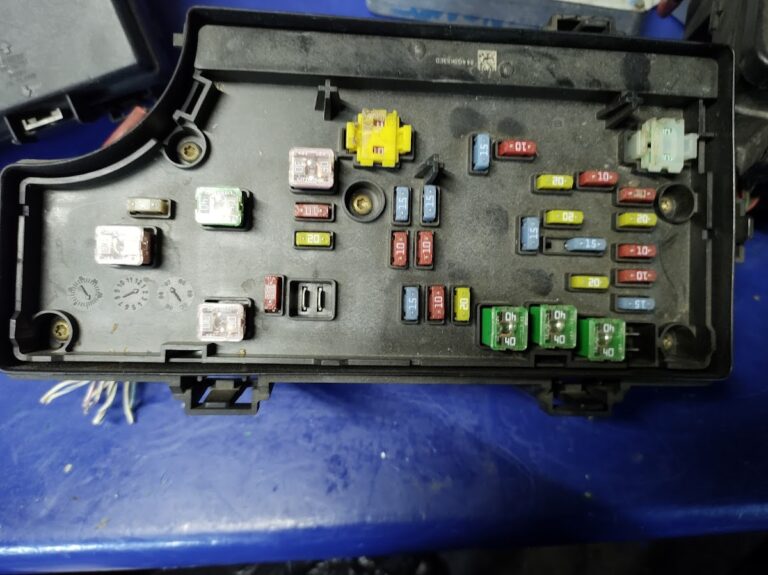 33526 taller mecanico tono y autopartes 768x575