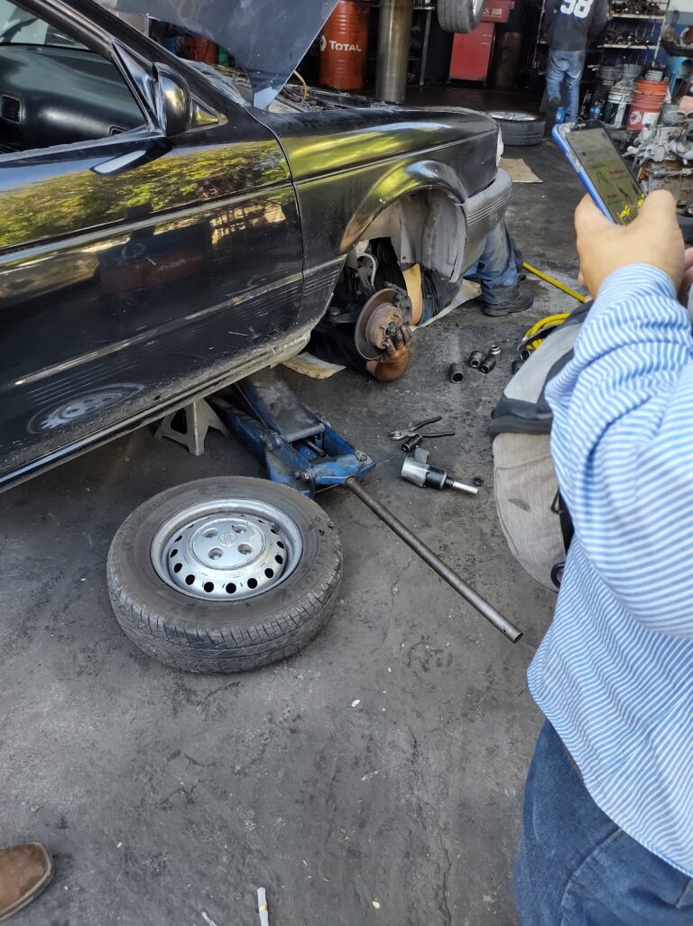 33818 servicio automotriz 8220lozano8221 768x1027