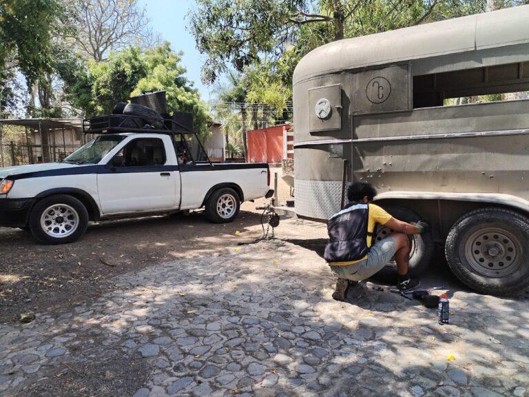 34113 llantera movil 8216hermanos vazquez 768x576