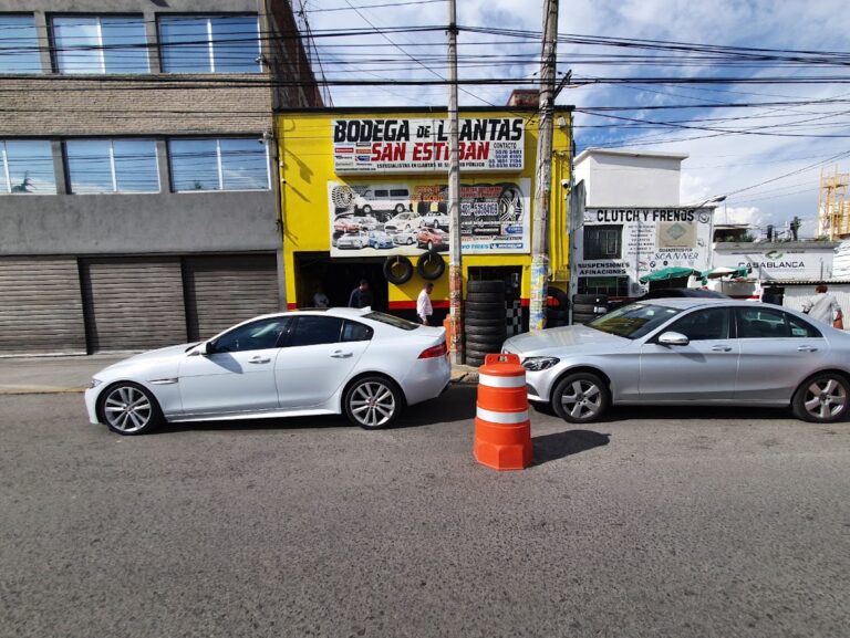 34258 bodega de llantas 768x577