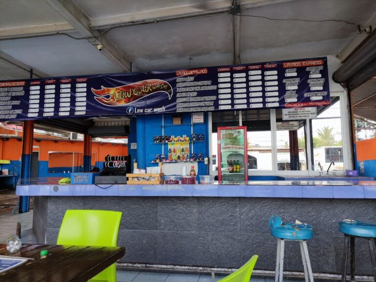 34634 low car wash 768x577