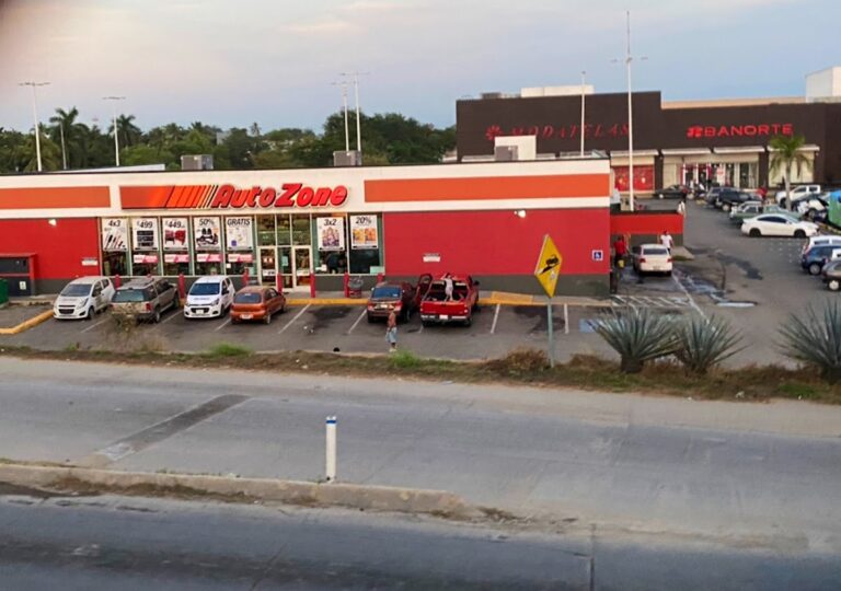 35357 refaccionaria autozone 768x540