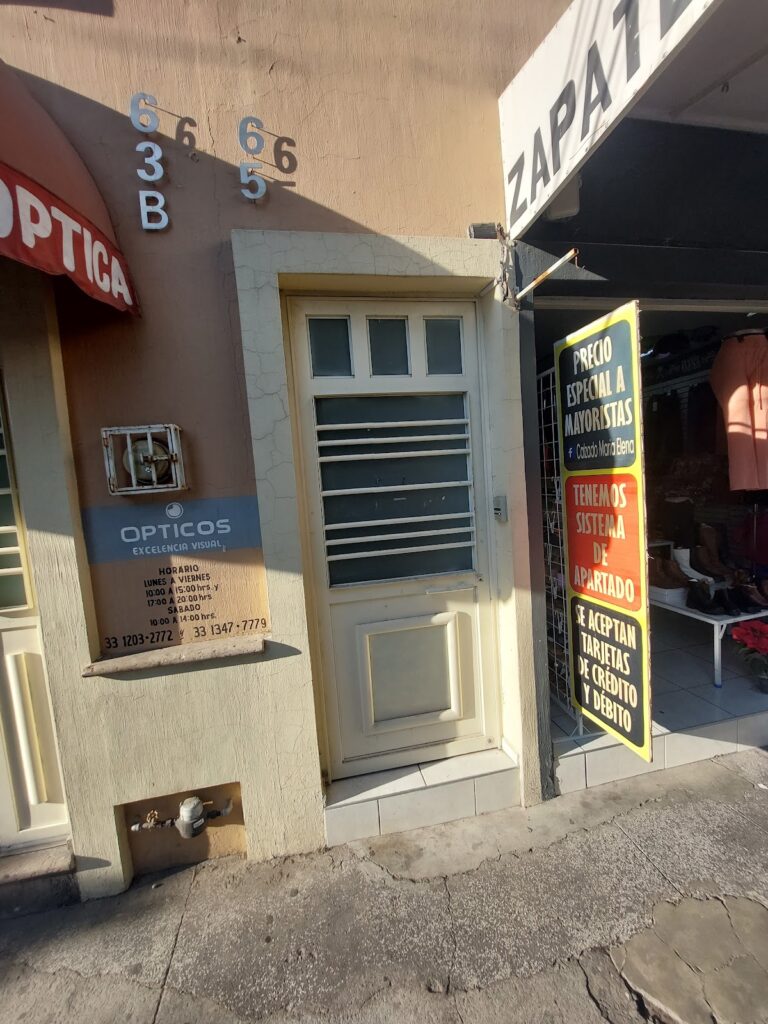 36768 legalia abogados 768x1024