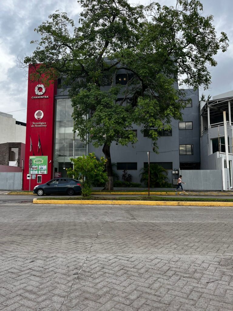 37043 abogados en villahermosa 8211 valdi abogados 768x1024