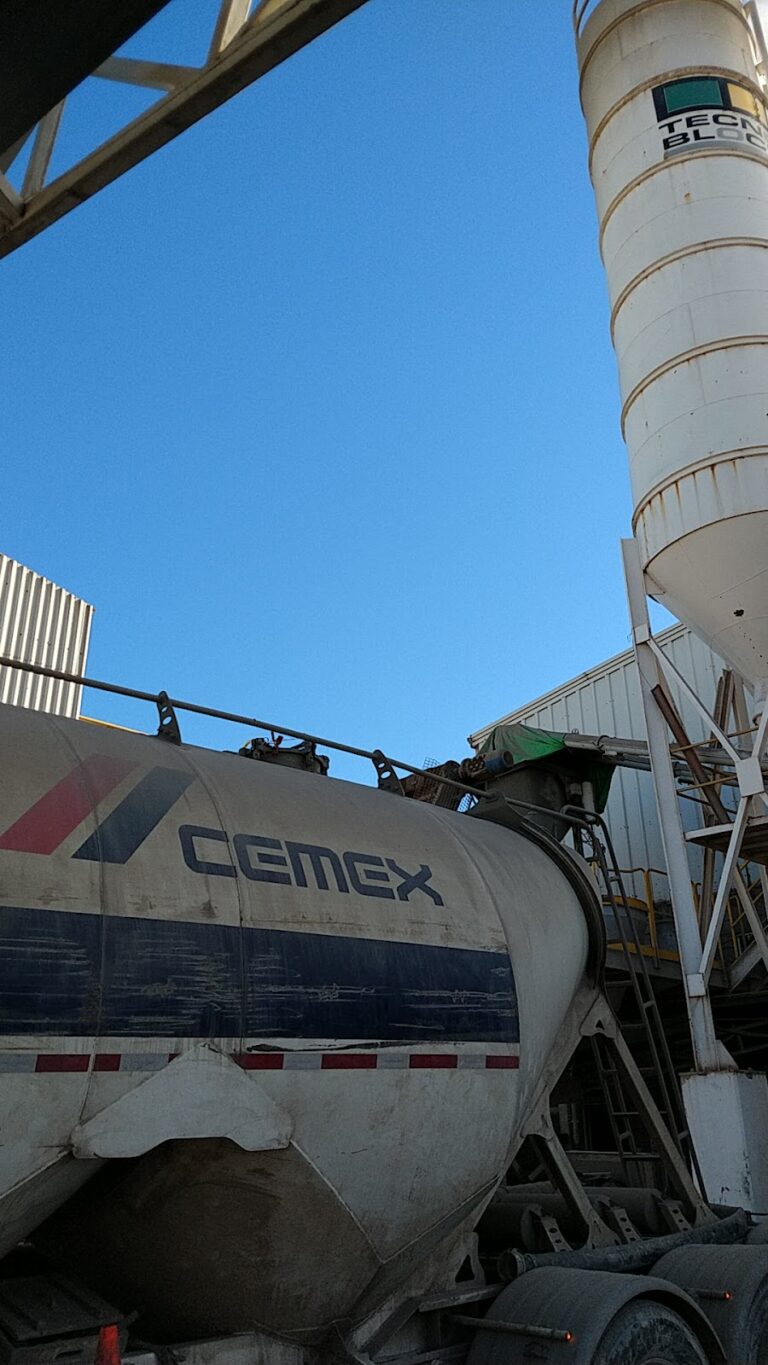 3835 constructora y arrendadora lopez 768x1365