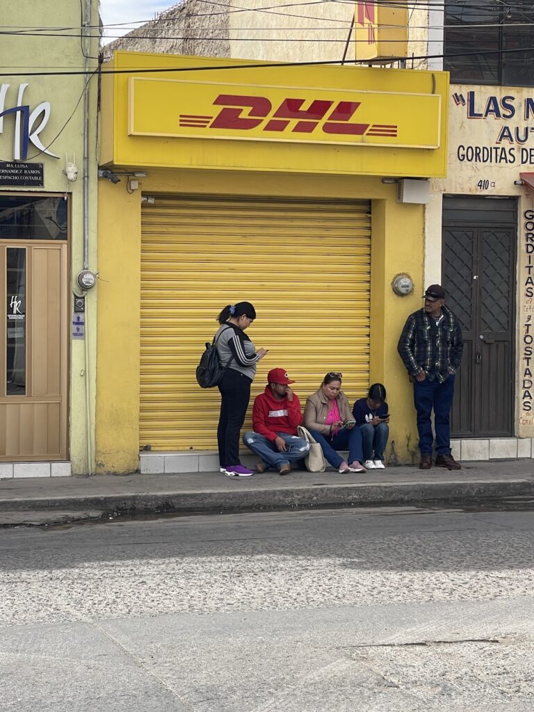 39037 dhl express 768x1024