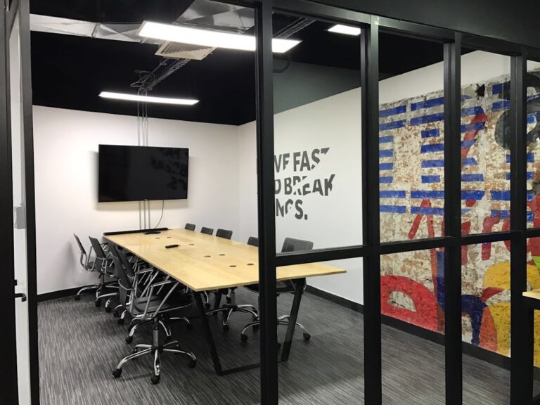 39040 hive space coworking 768x576