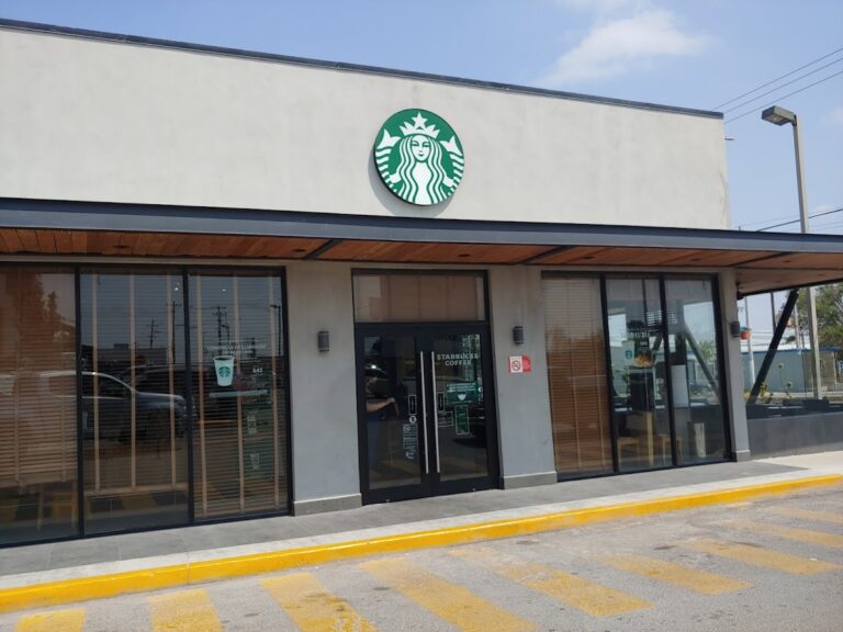 39071 starbucks piedras negras dt 768x576