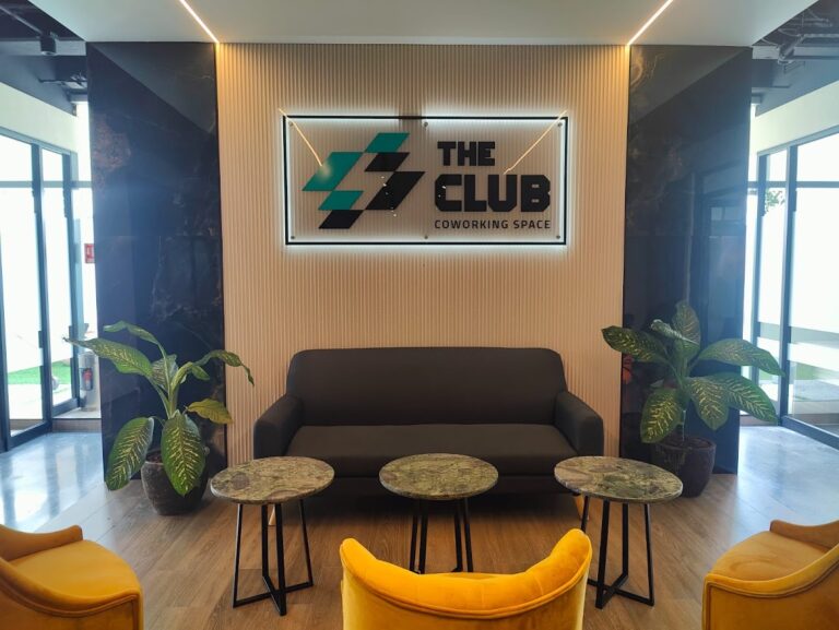 39216 the club coworking space 768x577