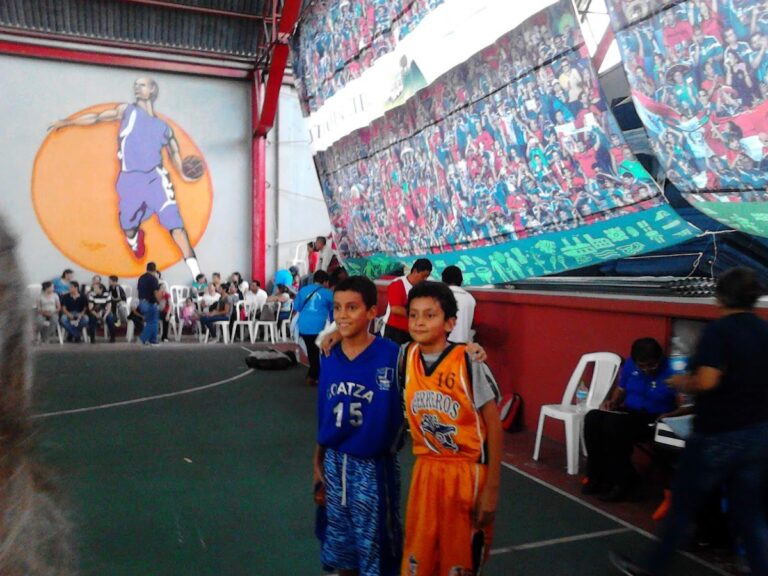 3947 grupo constructo 768x576