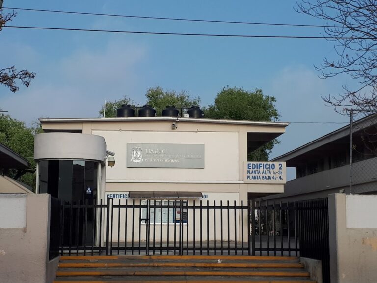 39504 centro de idiomas uadec 768x576