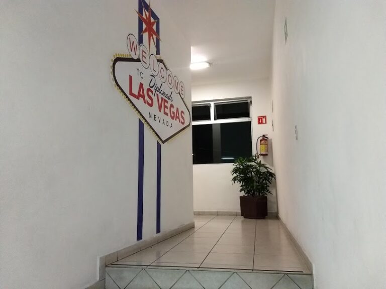 39740 planet english tepic 768x576