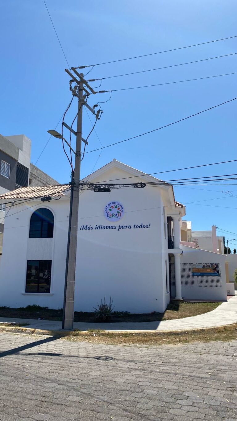 39815 esrah centro de idiomas 768x1365