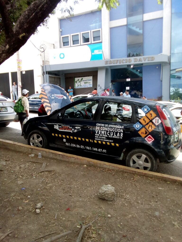 39960 escuela de manejo doble control nueva generacion 768x1024