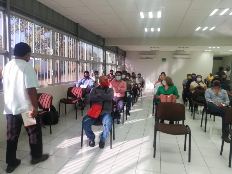 39991 escuela de manejo castaneda 768x576