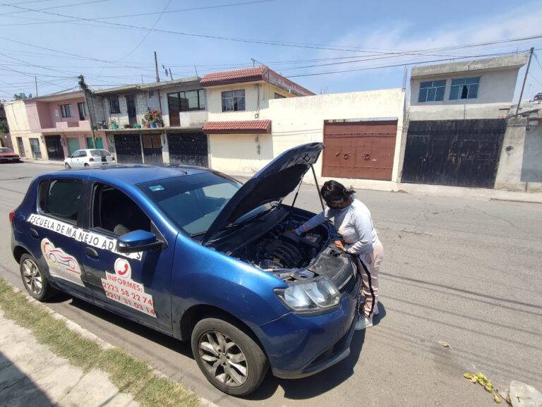 40181 escuela de manejo adrios 768x577