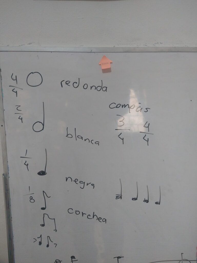 40448 carlos lira clases de musica 768x1024