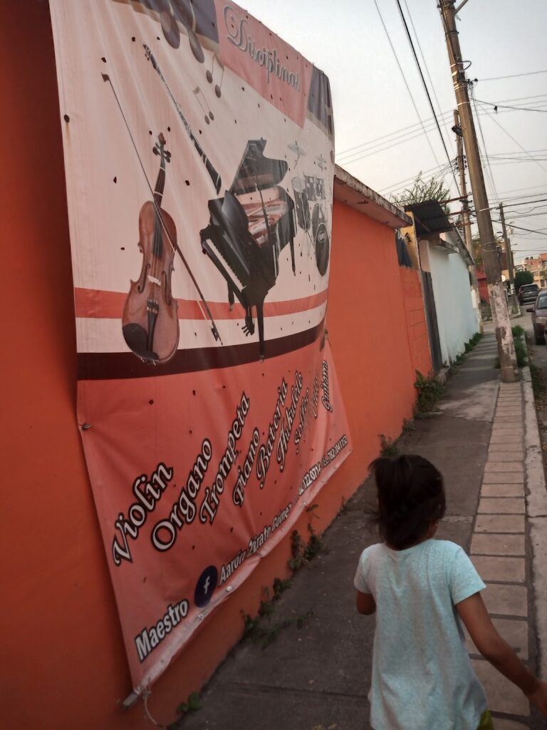 40756 escuela de musica 768x1024