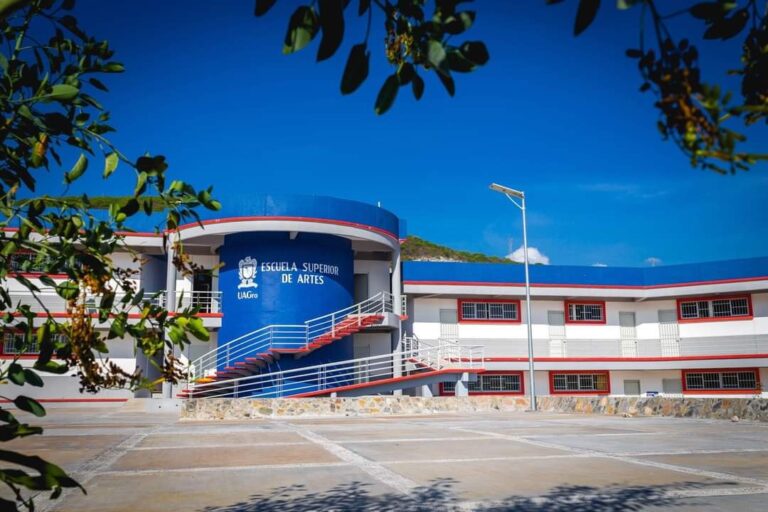 40915 escuela superior de artes uagro 768x512