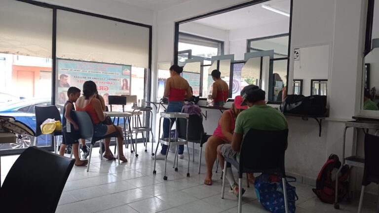 40942 academia de artes y oficios playa del arte 768x432