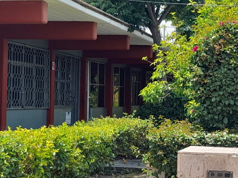 41814 escuela secundaria tecnica 54 8220isaac newton8221 768x576