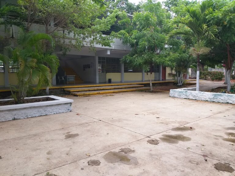 42051 escuela secundaria othon p. blanco valentin gomez farias 768x576
