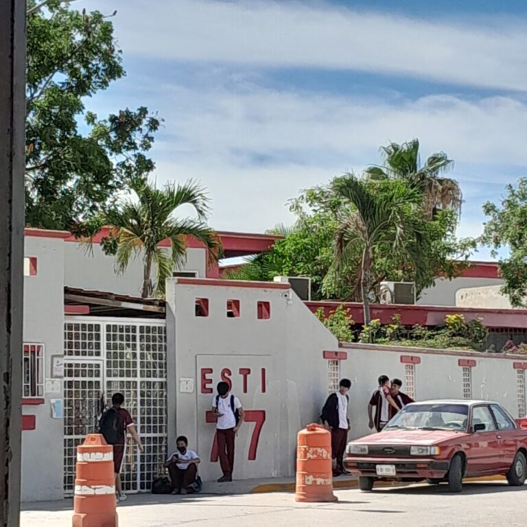 42059 secundaria esti 77 768x768