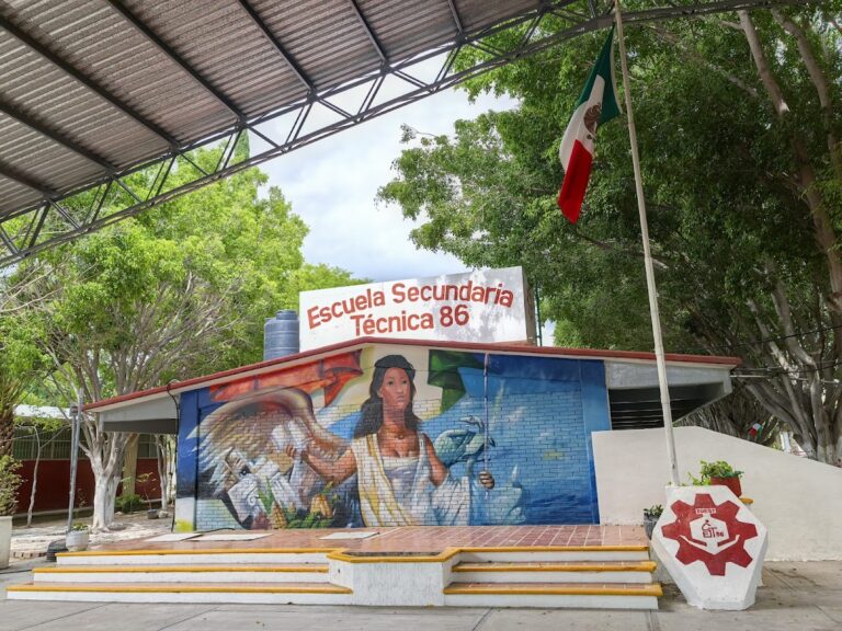 42106 escuela secundaria tecnica 86 768x576