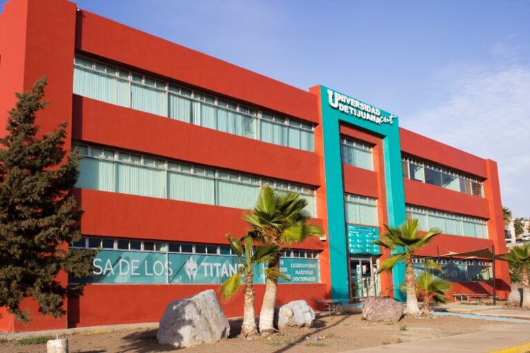 42216 universidad de tijuana campus ensenada 768x512