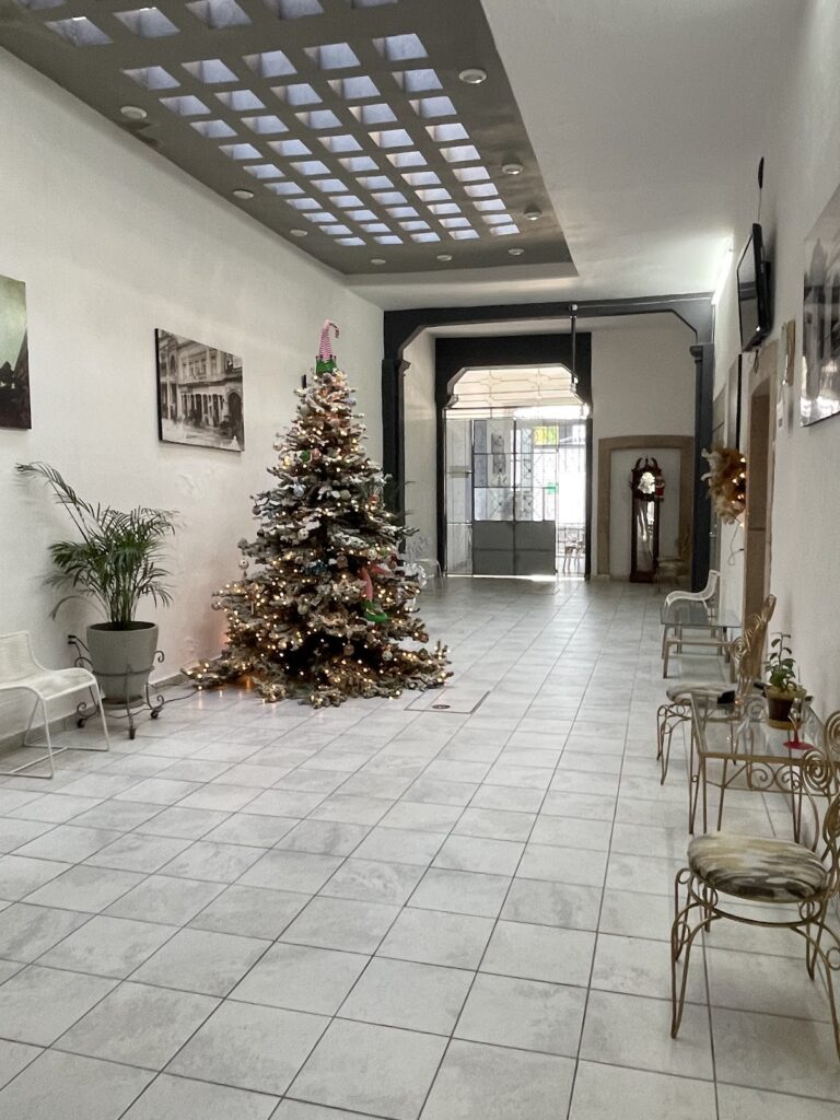 4233 masajes moriah 768x1024