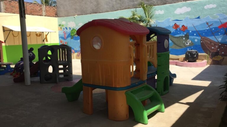 42698 pekenos traviesos 768x431