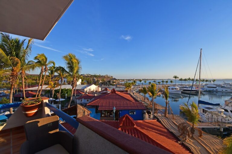 42982 the westmarine waterfront hotel 768x512