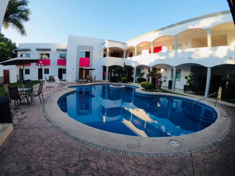 43089 gran hotel tecoman 768x576