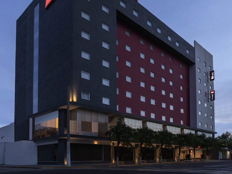 43189 ibis tlalnepantla 768x576