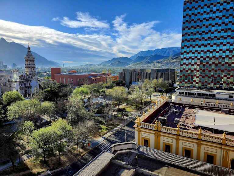 43261 hotel monterrey macroplaza 768x576