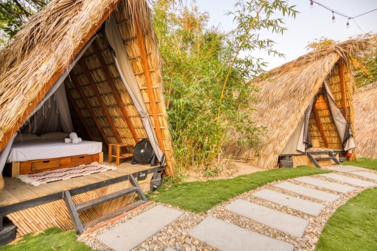 43283 selina puerto escondido 768x512