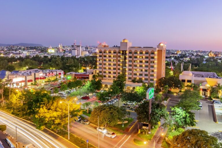 43347 hotel lucerna culiacan 768x512