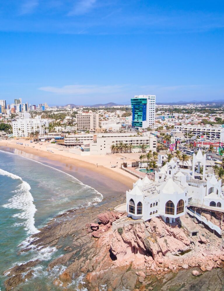 43373 hotel emporio mazatlan 768x994