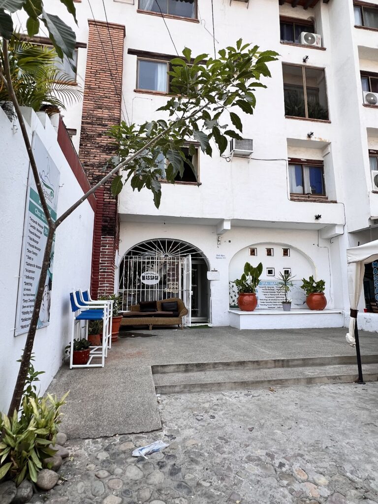 4339 magestic massage 768x1024