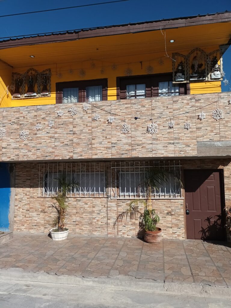 43480 hospedaje barato familiar 768x1024