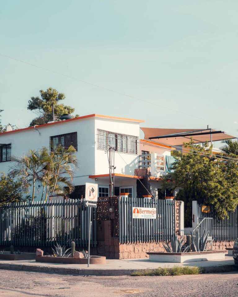 43508 bermejo hostel 768x959